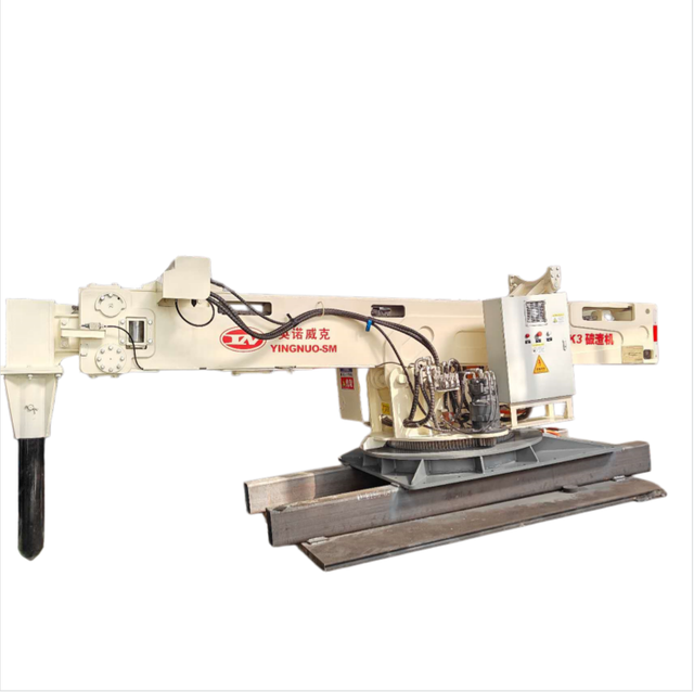 Rail Type Remote Controlled Telescopic Slag Wrecking Machine 